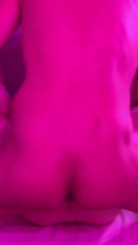 Skotský křesťanský lovec se setká s kolumbijským hřebcem TomEm Hard