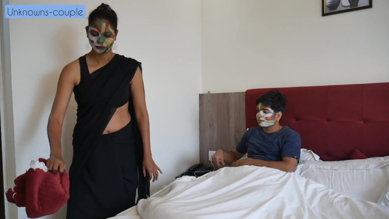 the last man: Saheb Ji využívá nutkání chudá mamty