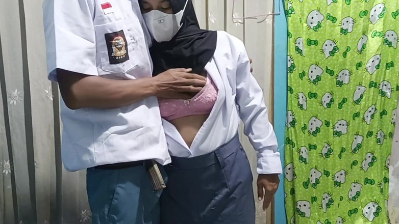 Rania: Студентка трахає свого хлопця після коледжу