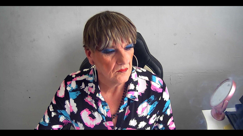 Mature Tina TV: Rokend