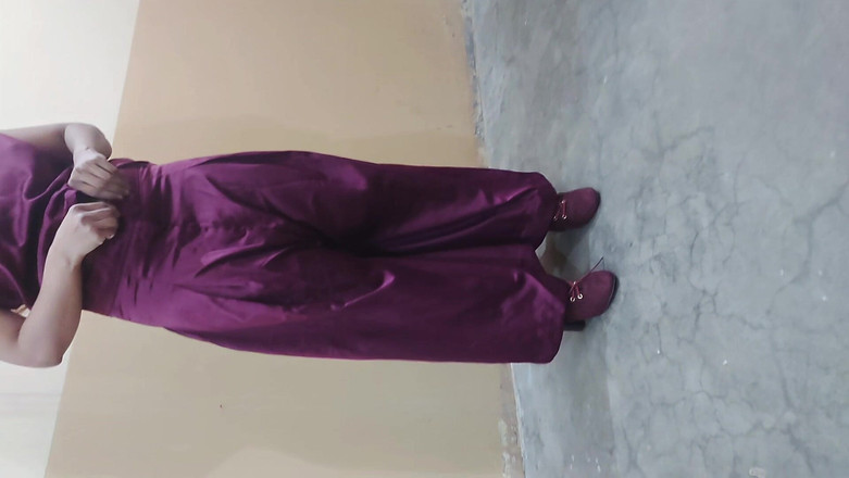 Sairaxsaim: Ma belle-sœur desi excitée m’a surpris en montrant ses seins