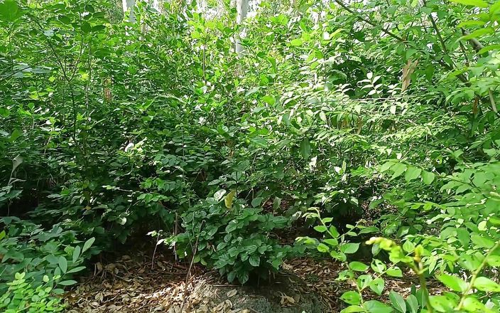 Asha Devi: Svägerska blev knullad i djungeln