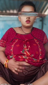 Gagică desi sexy singură vrea o pulă lungă