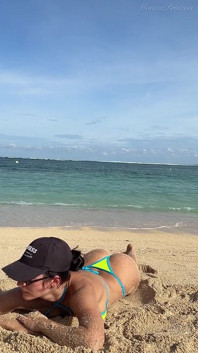 ยั่วเย็ดบนชายหาดในบิกินี่จิ๋วบนทราย