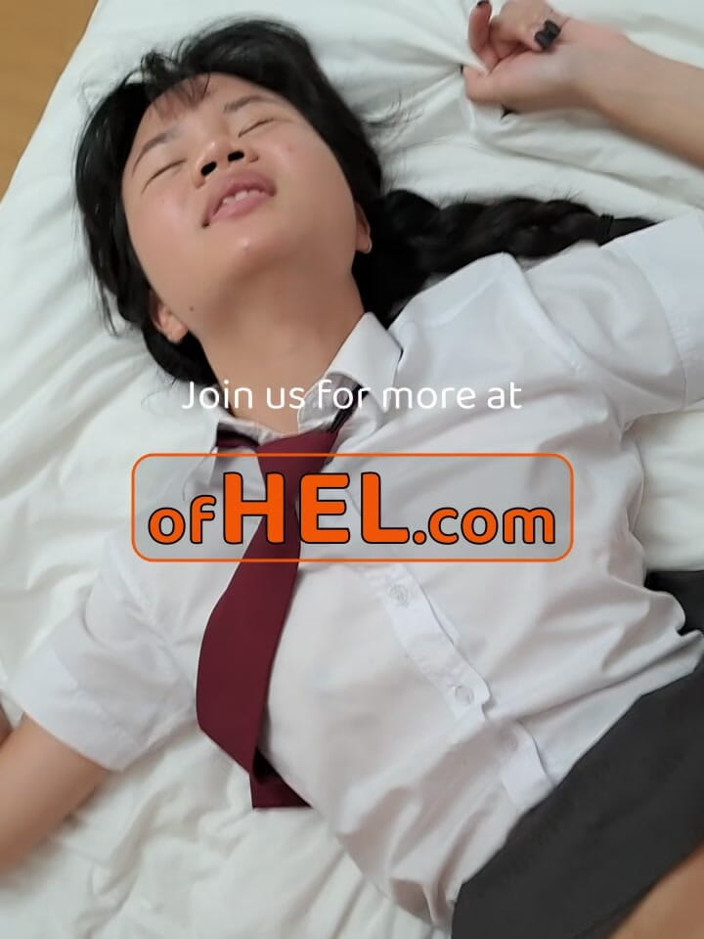 Girls of Hel: Seks awal pagi - pasangan sebenar - video menegak