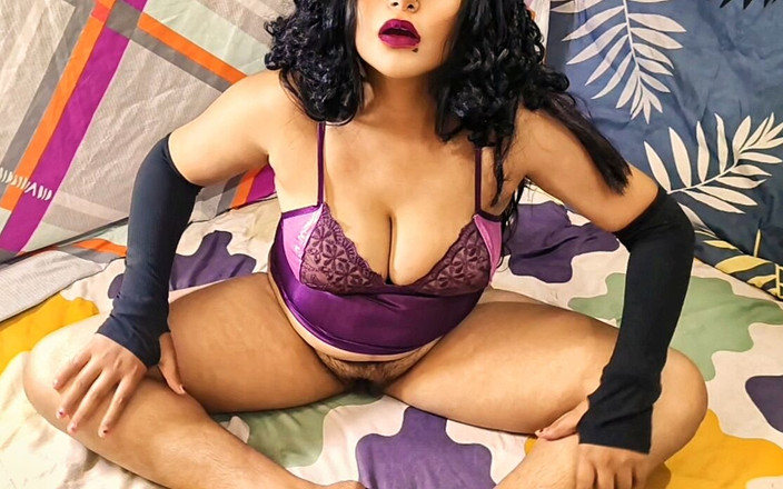 Abhikshasexvideos: Ricca zia indiana scopata duramente dal suo ragazzo quando suo...