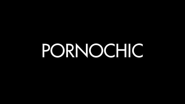 Pornochic: Lovenia lux gioca con la sua mega bacchetta ed un...