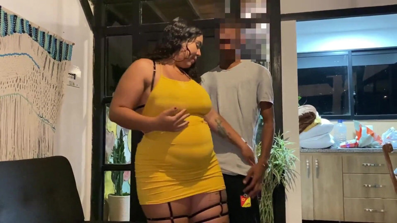 Xara Rouxxx: La madrastra de mi novio tiene un trío con nosotros