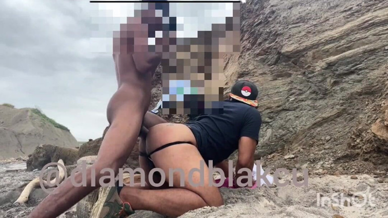 Yepo13: The. Hetero Fucks Me in the. Beach as the Boats...
