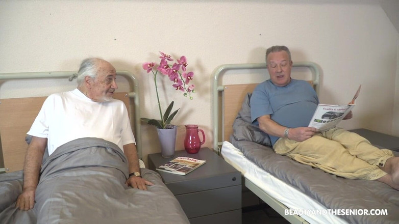 Granddadz: Nadržená Nana Garnet velmi tvrdě pracuje v domě důchodců od...