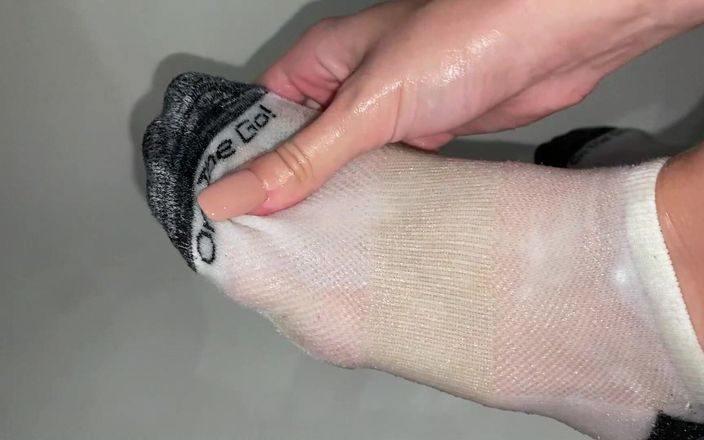 footivities: Masaj cu ulei pentru picioare în șosete de gleznă