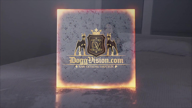 Dogg Vision TS: Une dominatrice trans se fait baiser sans capote