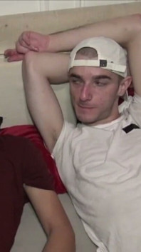 Užijte si toto úžasné francouzské porno Amator Bez sedla s chlápek tak sexy