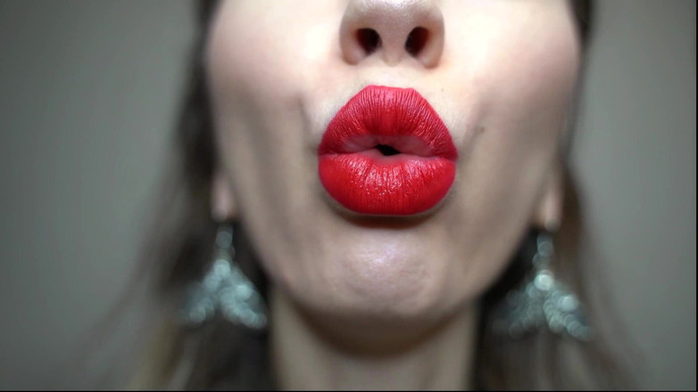 Rarible Diamond: Cewek sange dengan merah lagi asik muasin memeknya slow mo 3