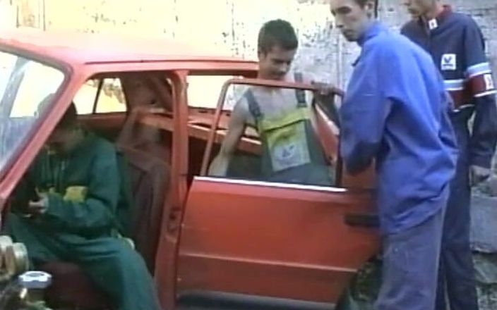 Gay 90's Vintage Porn: エロティックな味を味わう男性 #3