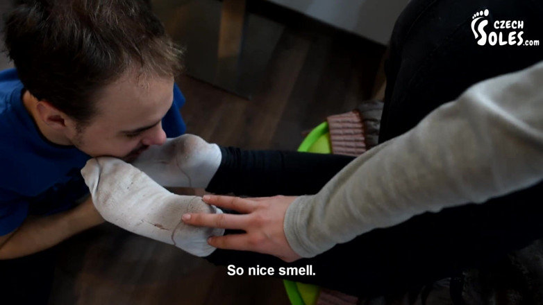 Czech Soles - foot fetish content: Vem vill lukta på mina strumpor och stövlar?