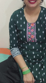 Hintli üvey kız kardeş ludo oyununda büyük götünü serbest bırakıyor Hintçe sikiliyor