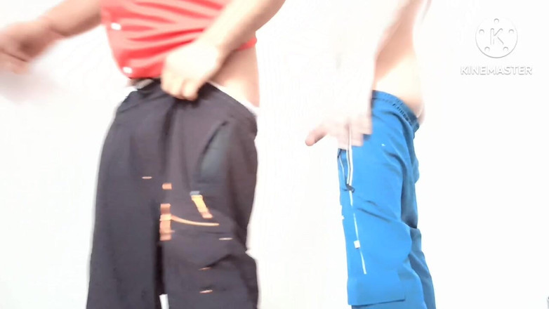 Desi__Panda: Секс гея дези в общественном туалете во время секса с писсингом в ванной