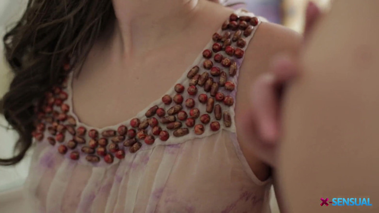 X-Sensual: Witamy w bajce