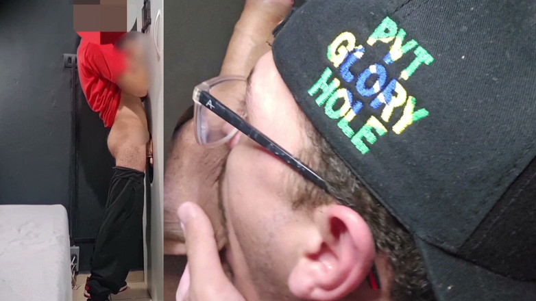 Pvt gloryhole br (brazil): Straight, Tall with Big Dick Guy Getting Sucked by Another...
