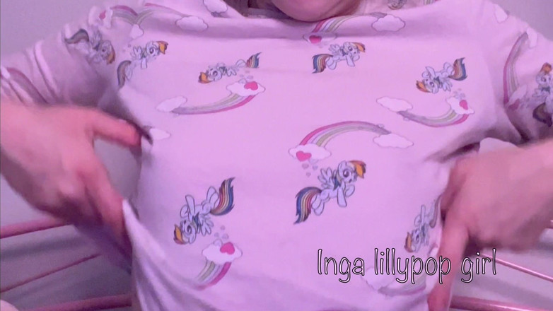 Inga lillypop girl: Niektóre prezentacje ciała dla tatusia