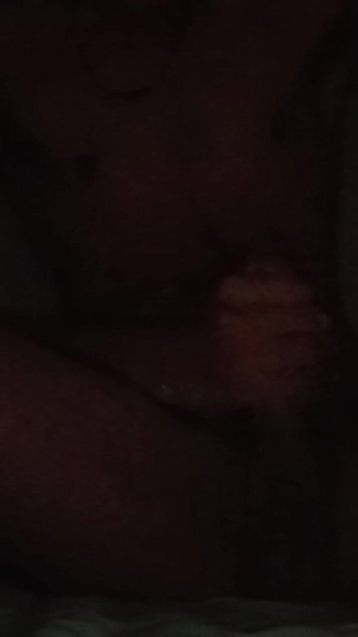 Arvind6355: Masturbowałem się i spadłem w nocy. Przyrodni brat