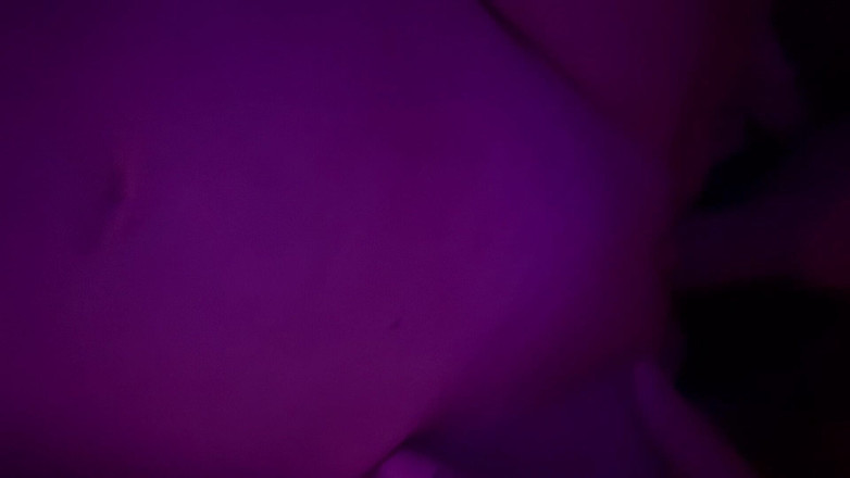 Mia Rae Fox: 目覚ましの呼びかけ:深く、混沌として、従順な