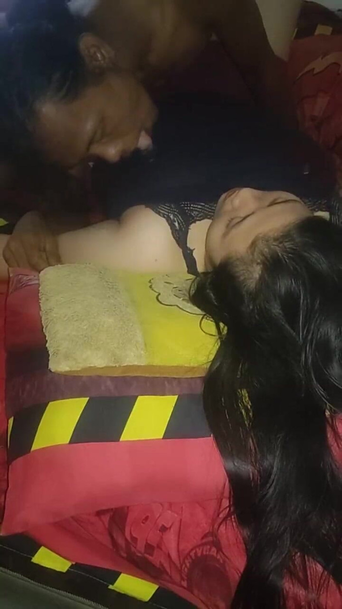 Maye chubby wife: （无传感器）啊，操我的感觉很好，直到我满足