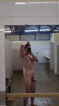 Mirroring Dick All Around