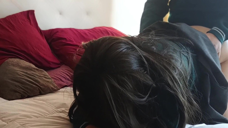 Astrid Cute: Dia melangkau kelasnya untuk disetubuhi oleh teman lelaki sahabatnya !!