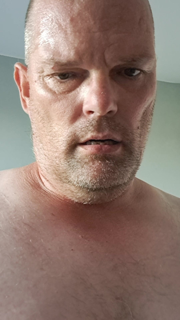 Fickspecht: Hot, Just Too Hot, Like the Bitch