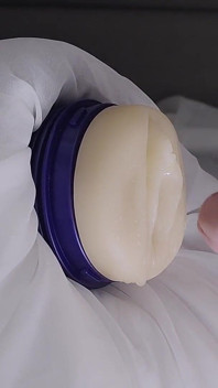 Asmr, kamu bisa mainin sensual pagi-pagi sampai dicrot sperma hangat