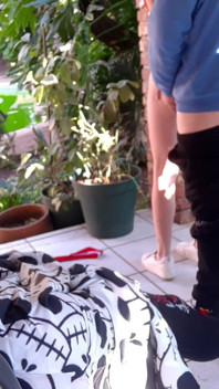 Alla sorellastra piace scopare e succhiare