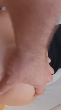 Primo anale miLF con un cazzo enorme