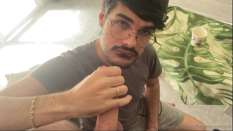 Nenesgaymers: Twink Makes His Friend Cum with a Blowjob