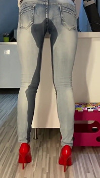 Desperate Pee in Jeans and in My Mouth