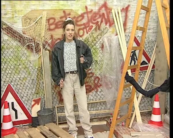 YOUR FIRST PORN: Sandy selvaggia e perversa con un programma completo