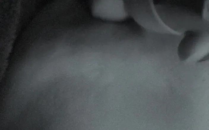 LilMunchkin_66: Sexy Babe Squirting in Lingerie