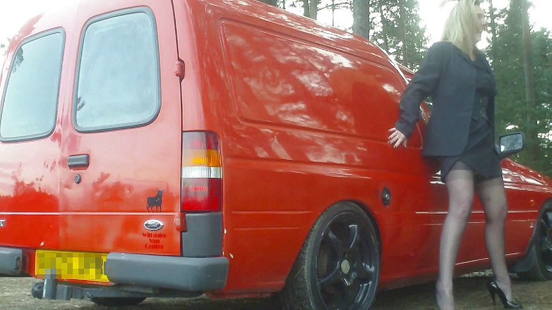 Movies by Louise: Sesja zdjęciowa Gloryhole van