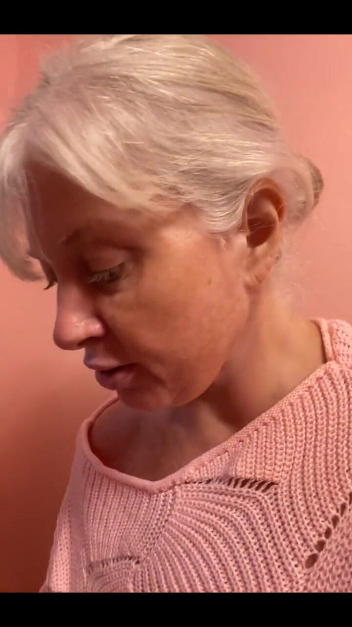 PaintedRose: Saat aku bersiap-siap untuk memulai hari telanjangku