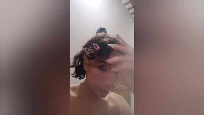 Femboy from Colombia: 이 새로운 호르몬은