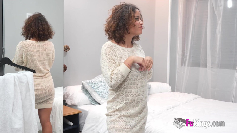 FAKings: Elena De la Vega paga il suo fotografo in carne....