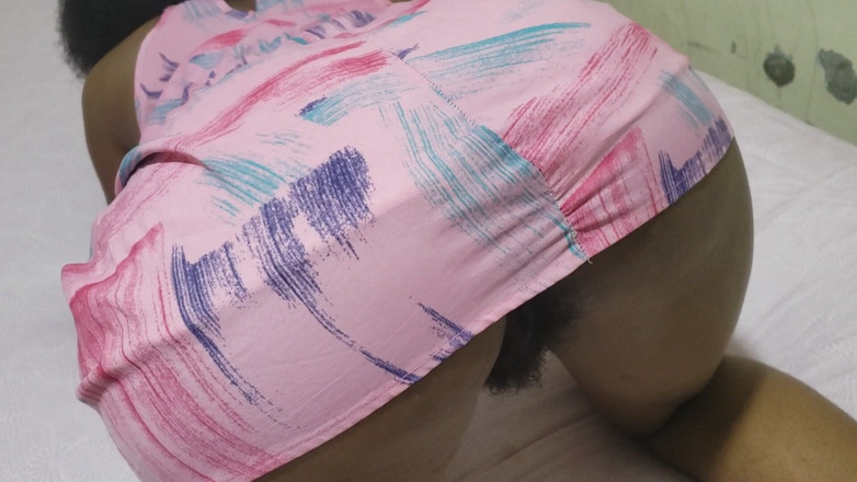 Lovemina: かなり大きなお尻の大きなお尻が完璧に見えます