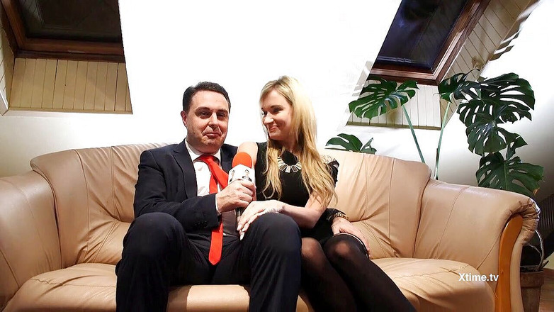 Andrea Dipre Channel: Andrea Dipre ve dövmeli sarışın