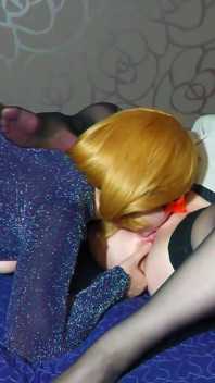 Hot Lesbians and Golden Shower in a Guy's Mouth.