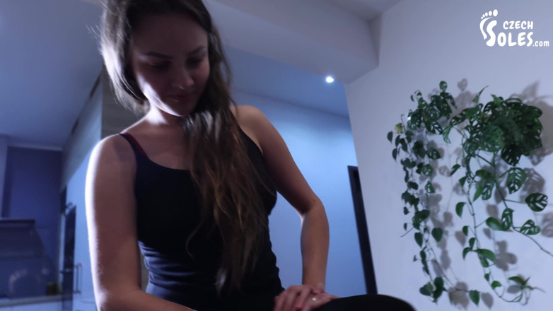 Czech Soles - foot fetish content: Dominazione della gola profonda con il piede