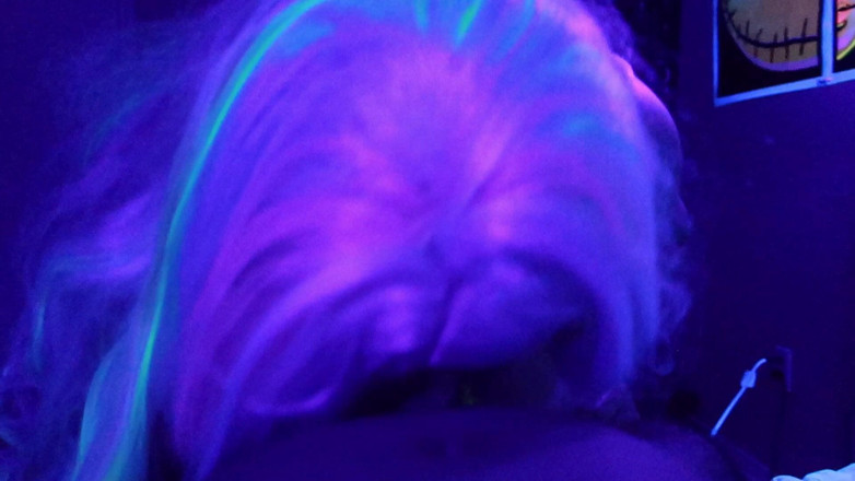VickyVixen: Black Light Fun
