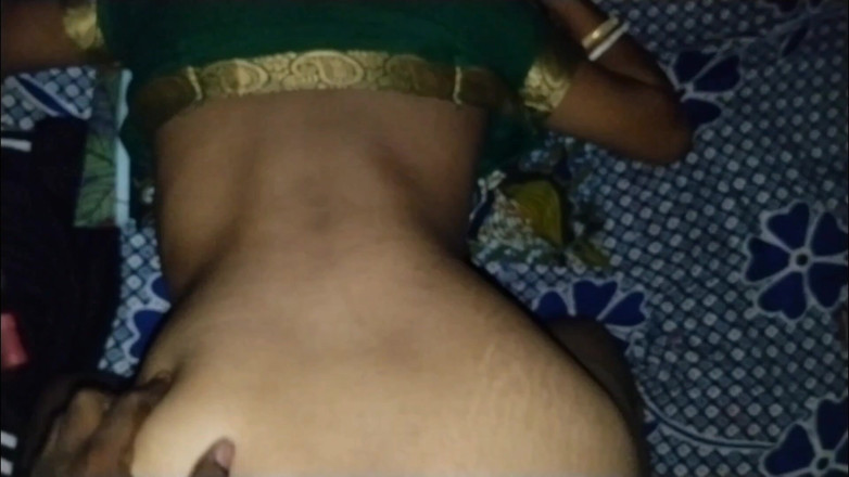 Hubby 23: Indisk Bhabhi närbild kort ren fitta