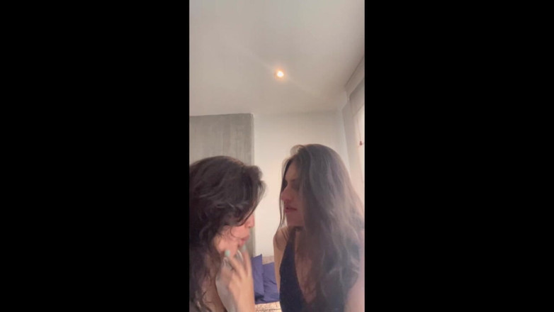 scarlettandc: Un Poco De Sexo Vintage Lésbico