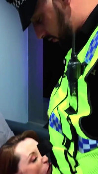Porno-shooting-vorsprechen: Von Der Polizei Erwischt Und Gefickt